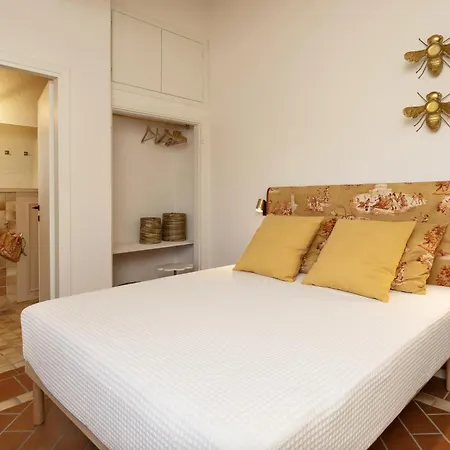 Scarlea Rooms-3